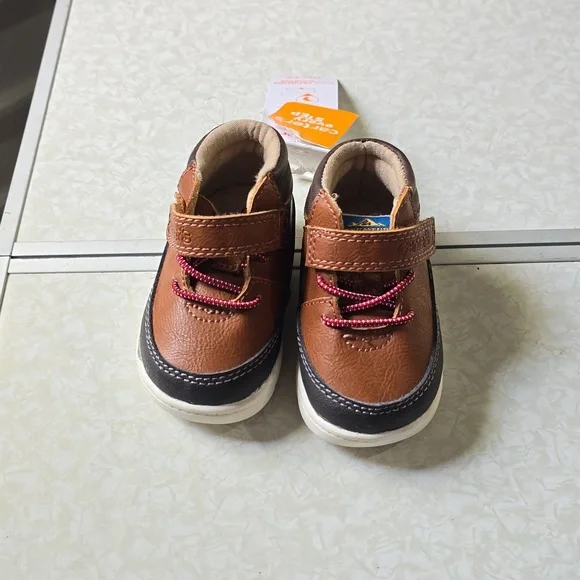 Carters baby‎ boy winter boots size 2.5 NWT
