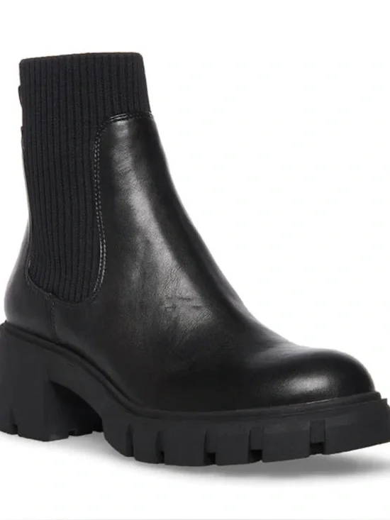 Steve Madden Hayle Chelsea Lug Sole Boots Size 8.5