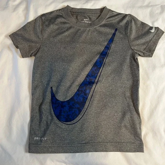 Nike Dri-Fit Gray Blue Pixelated Swoosh Athletic T-Shirt Kids Size S 4-5 Years