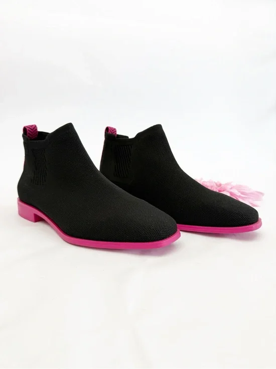 Vivaia Square-Toe Water-Repellent Ankle Boots Booties Ryan Pro Black Pitaya Pink
