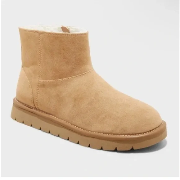 Universal Thread May Boots, Tan,‎ Size 7, NWT