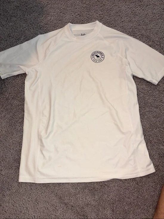 Abercrombie & Fitch Boy’s White Rash Guard Too