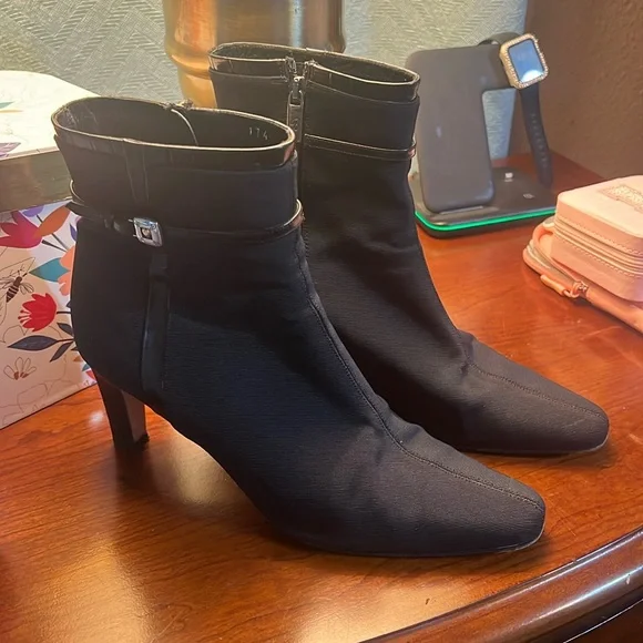 REGINA Italian black ankle booties Size 8.5