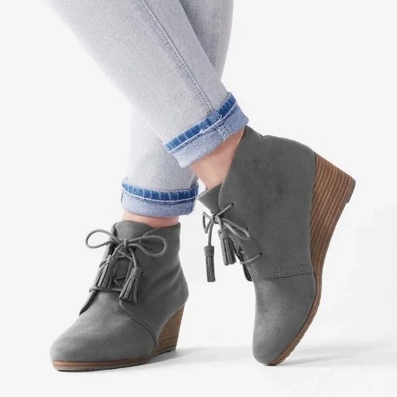 Dr Scholls‎ Women Dakota Wedge Bootie Boots Gray Suede Size 8W Tassel Tie