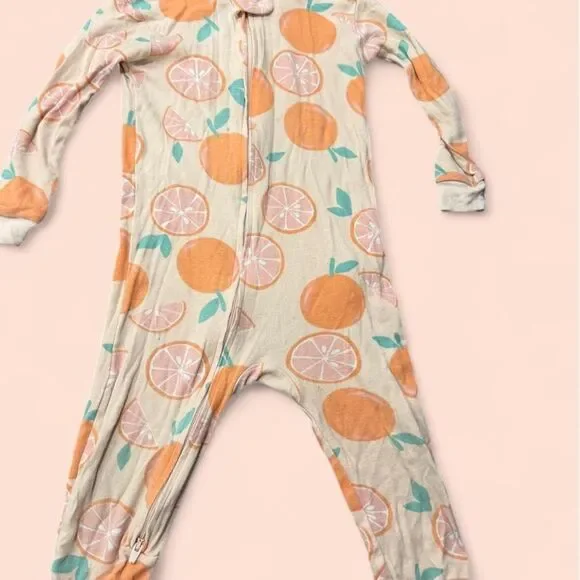 Carter’s 24M girl zip up pajamas