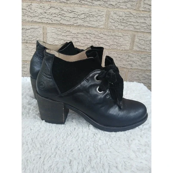 Casta Women's Black Leather Seude Block Heel Booties Sz 37 US 6.5 Witchy Goth