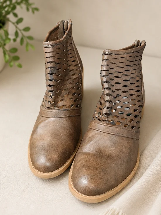 Qupid Taupe Cutout Ankle Booties Size 10 Peep Toe Block Heel