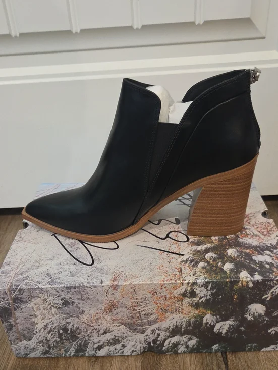 Women's Black Leather Pointed Ankle Boot with Stacked Heel