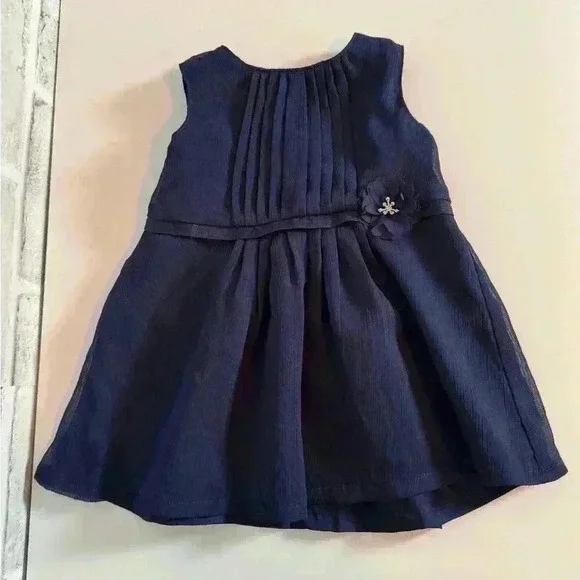 Infant‎ dress size 3 months