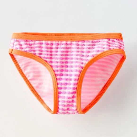 NWT. Zara Kids Pink Bikini Briefs with Contrasting Checkered Pattern. Size 6-7.