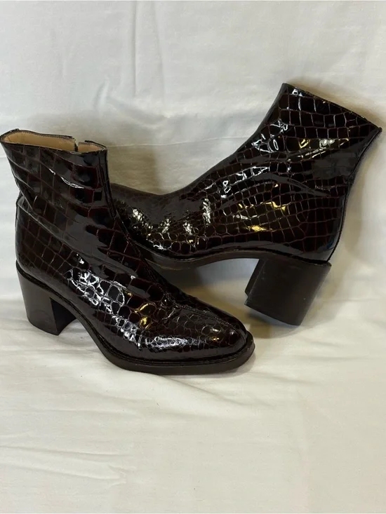FREE LANCE Vintage Brown Patent Leather Croc-Embossed Ankle Booties 36 / 6 $500