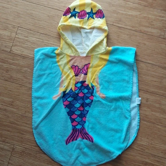 🎁 10/$25- Mermaid swim cover, hooded Towel, Bath Time