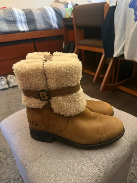UGG Women’s Blayre II Boot