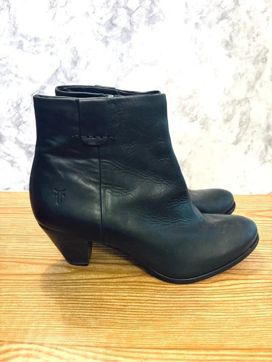 Frye Phoebe Bootie Black Leather Ankle Boots Booties Size 8.5