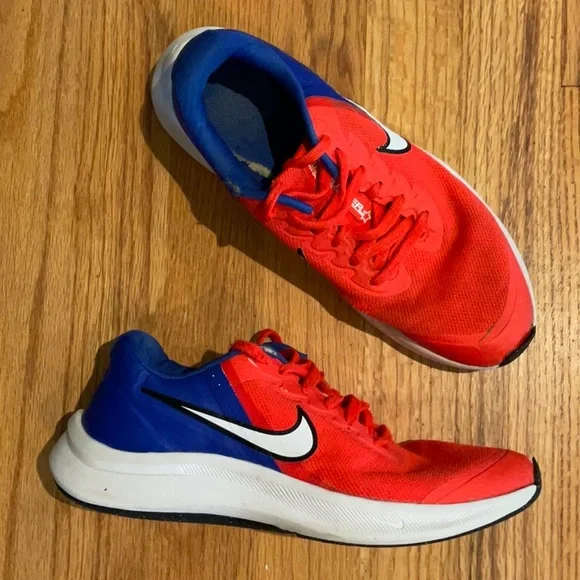 Nike - Shoes - Star Runner Sneakers - Boy’s Big Kids Size 4.5Y - Red/Blue/White