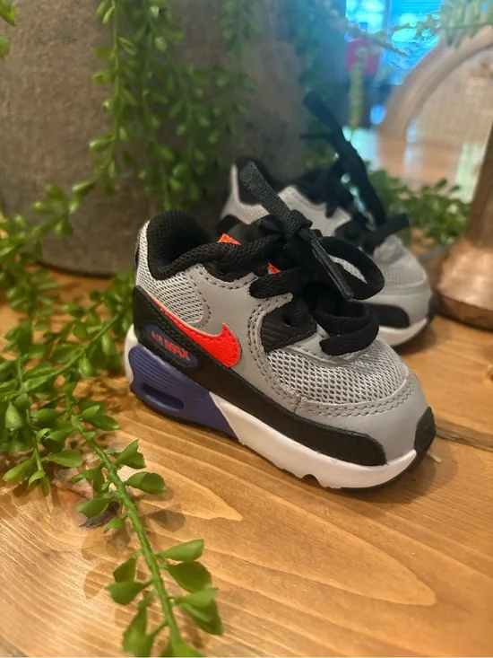 Nike baby Air Max Grey Black Red Lightweight Sneakers