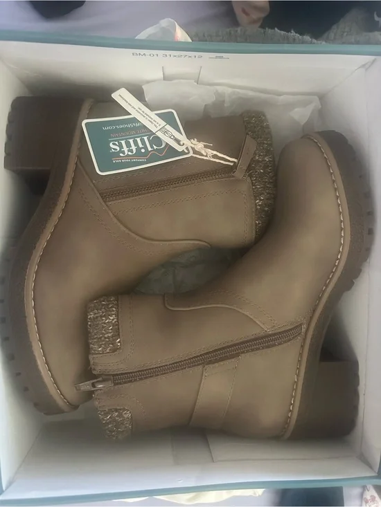 Cliffs by White Mountain Women's Taupe Ankle Booties with Side Zip