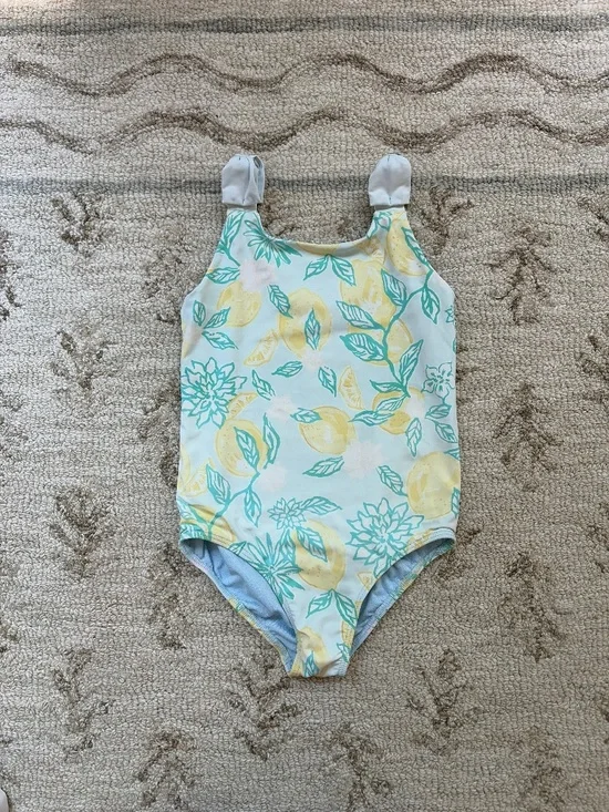 Lily Pulitzer Girls Lemon Swimsuit, size 6