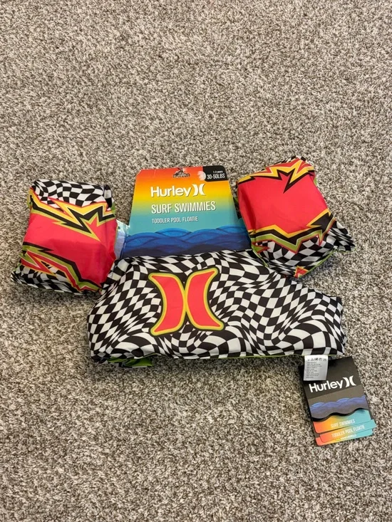 New With Tags Hurley Lifejacket- ages 1 to 3, 30 to 50 pounds