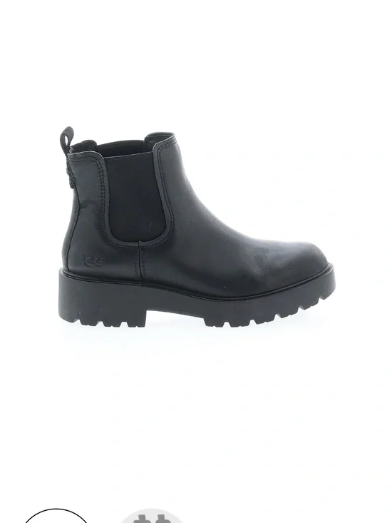 UGG Black Chelsea Lug Boot with Pull Tab