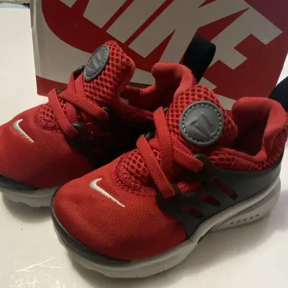Nike Presto Unisex Kids Low Top Lace-Up Mesh Sneakers Red/Gray/White/Black 7C