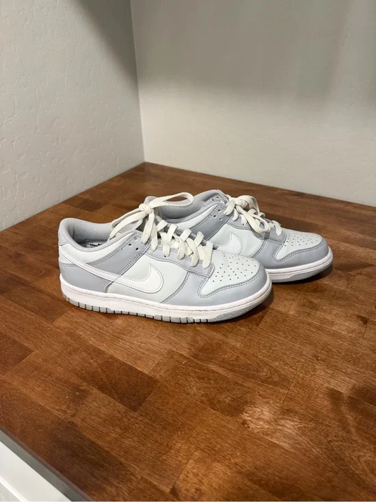 Nike Dunks Low-Top Sneakers in Light Gray and White (6.5 Y/ 8 W)