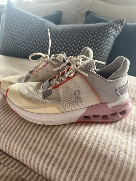 On Running Women's Cloudnova Sneakers in Light Gray, Pink & Cream
