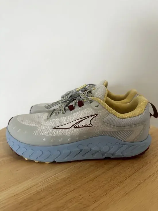 Altra Women's Outroad 2 Hybrid Trail Road Running Shoes Light Blue Yellow Size 7
