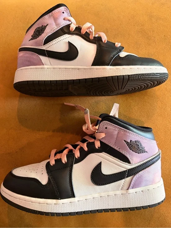 Nike Kids Black White Pink High-Top Sneakers
