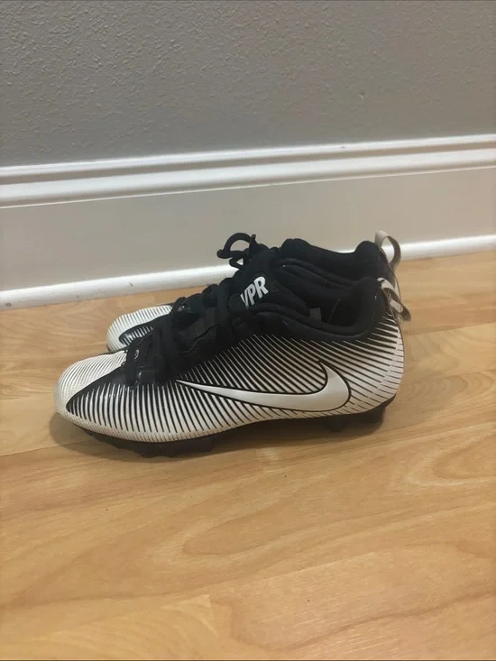 Nike Kids Black and White Striped Soccer Cleats