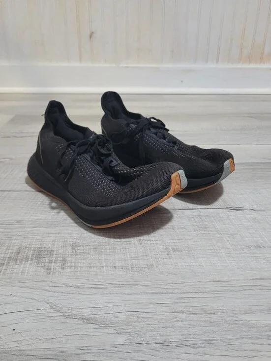 ​Flux Footwear Adapt Runner Black Gum Sneakers Size M 6.5 W 8