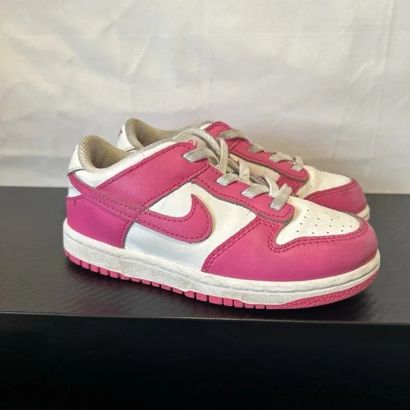 Nike Dunk Low Fuchsia Pink Sneakers Girls Size 10c ‎ FB9107-102