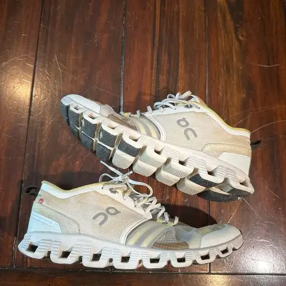 On Running Cloud X Shift Vapor Acacia Trainers