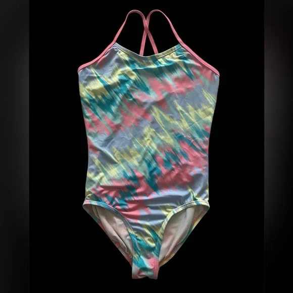 Bundle of 4 swim pieces