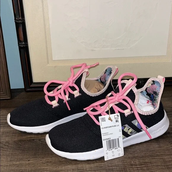 Adidas Cloudfoam Pure 2.0 Black with Floral Trim Womens sz 5 NWT