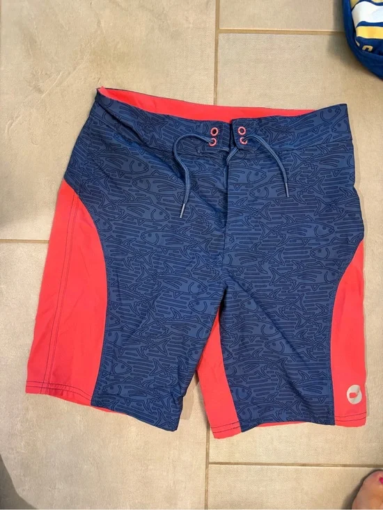 Vineyard Vines Navy & Red Kids' Swim Trunks/Board Shorts Size Boys Medium (12/14
