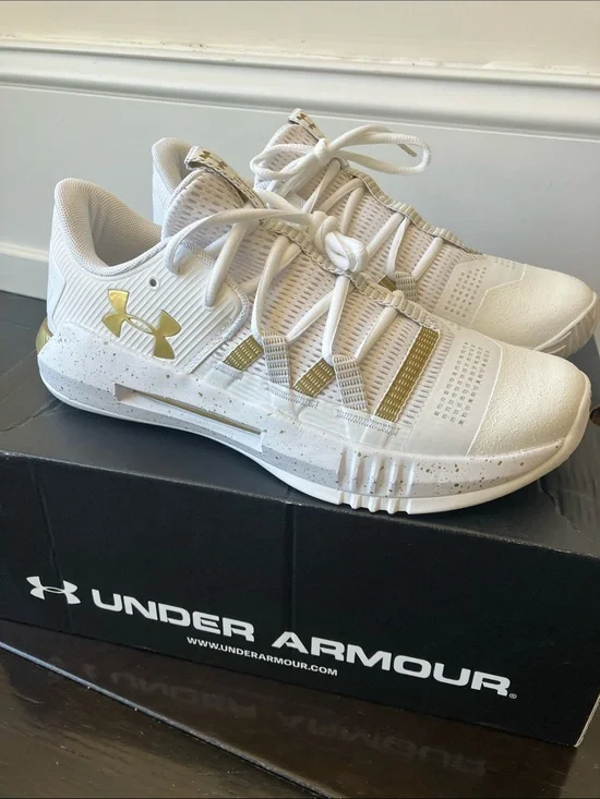UNDER ARMOUR Block City 2.0 Volleyball Shoe, White/Gold Brand NIB Women’s 9.5