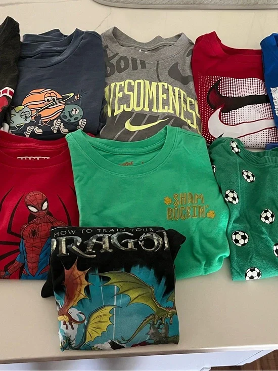 Nike Kids Grey 'Awesomeness' Graphic Tee with Yellow Logo