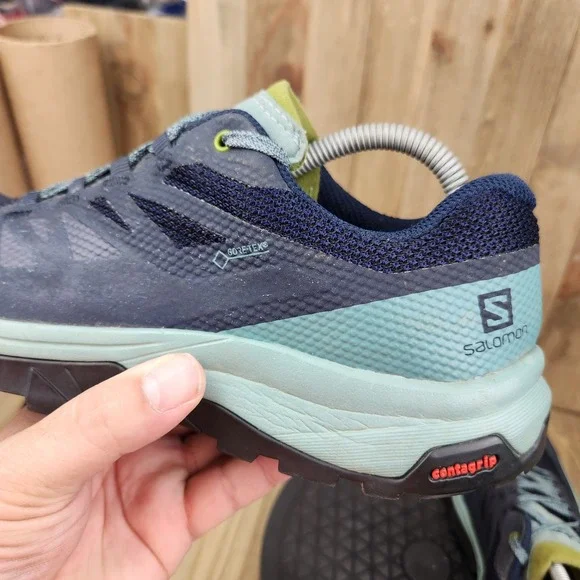Salomon Outline GTX Hiking Shoes Womens size 7 Blue Gore-Tex Waterproof 406188