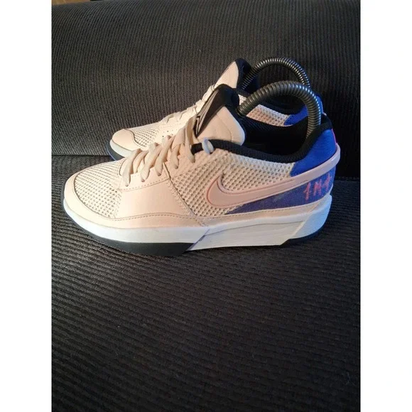 Nike Kids Sneakers Pink and Navy Accent