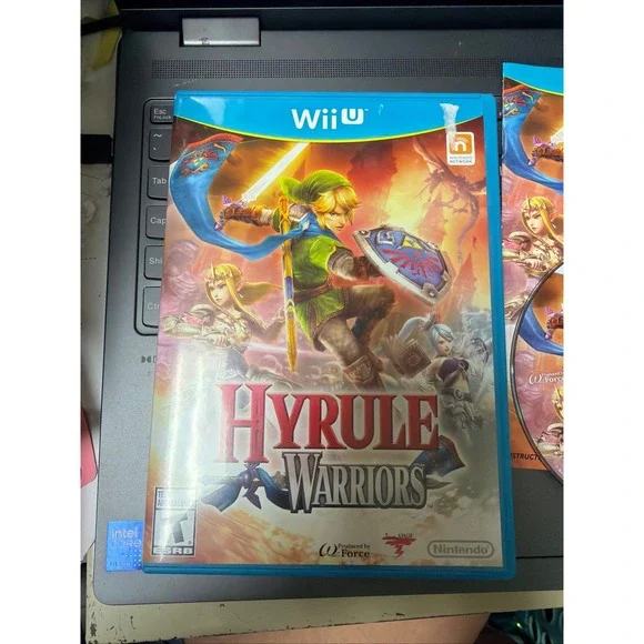 Hyrule Warriors Nintendo Wii U‎ CIB Complete with Manual Link Zelda Action Game