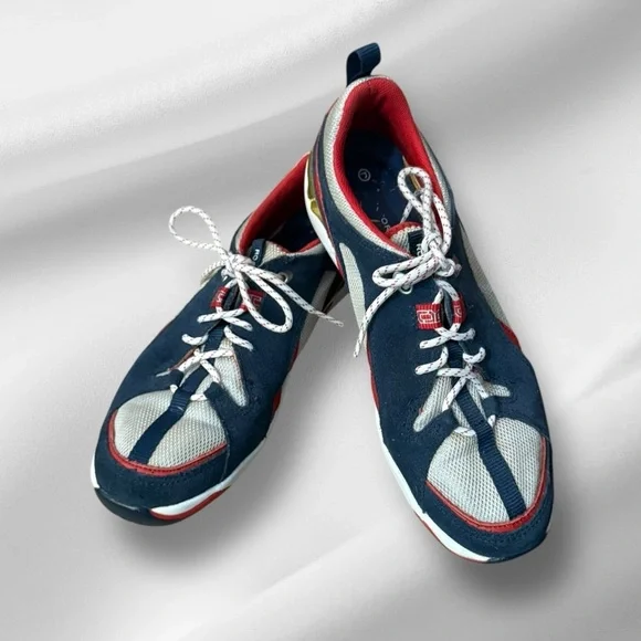 Rockport Athletic Shoes‎