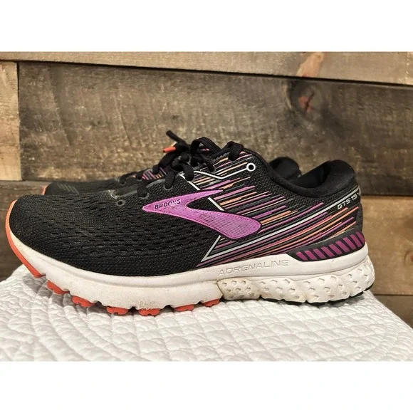 Brooks Adrenaline GTS 19 Sneakers Women's 9 Wide Purple‎ Black