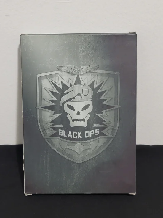 Call Of Duty Black Ops Collectors Medal Pin In Box