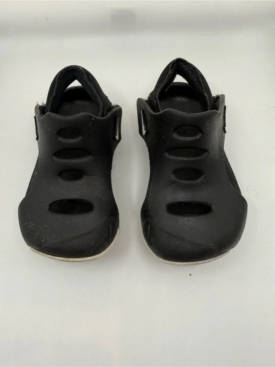 Nike Kids Black Closed-Toe Water Sandals