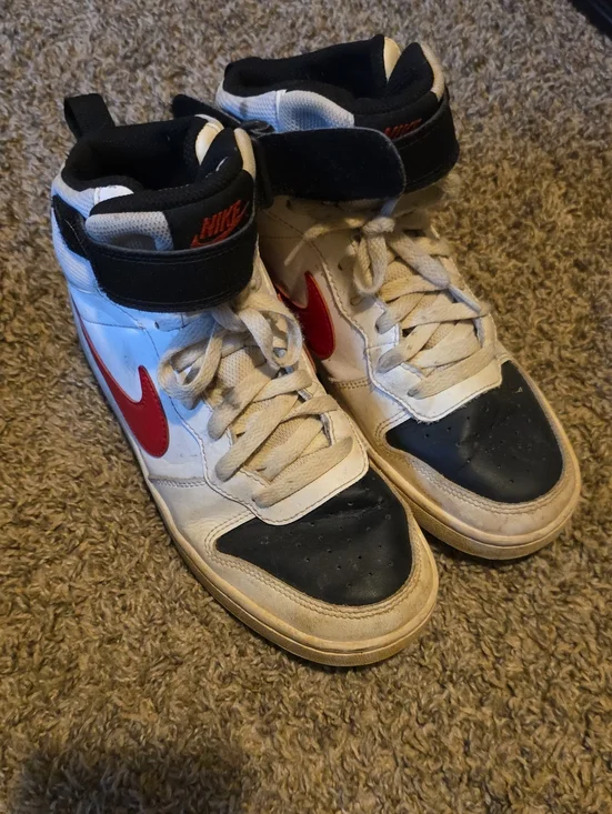 Nike Kids High-Top Sneakers in White, Black & Red Swoosh