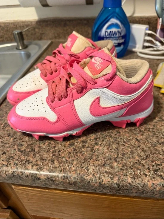 Jordan 1-multi sport cleats