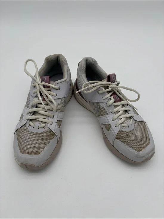 On Running The Roger Clubhouse Pro White Tennis Shoes Women Size 7.5 BLEMISH