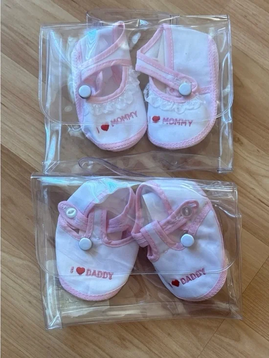 Baby Pink Infant  Vintage 80’s Mary Jane Shoes - I Love Mommy / I Love Daddy