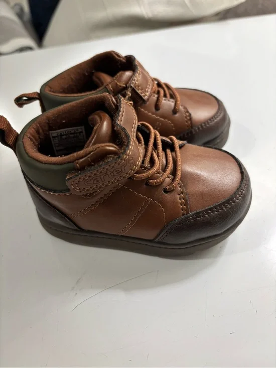 3.5 Carter’s baby boots